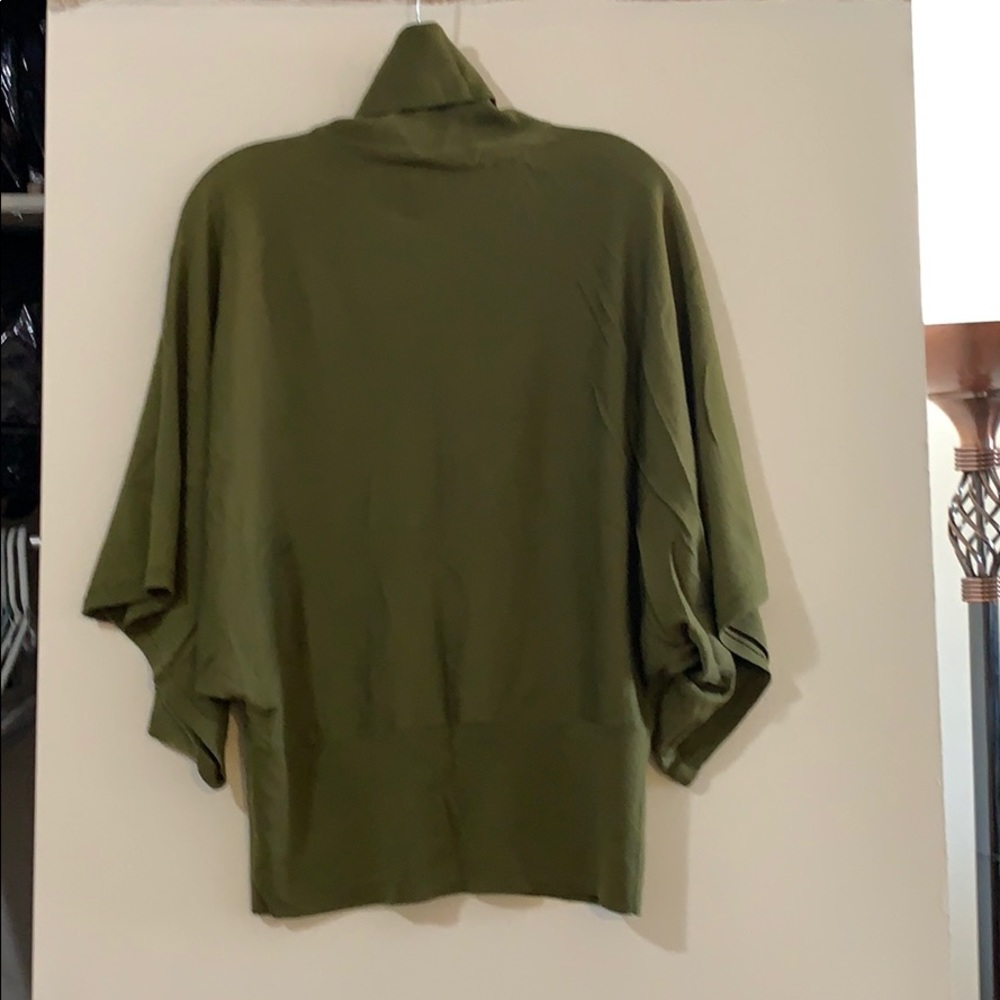 Dkny top